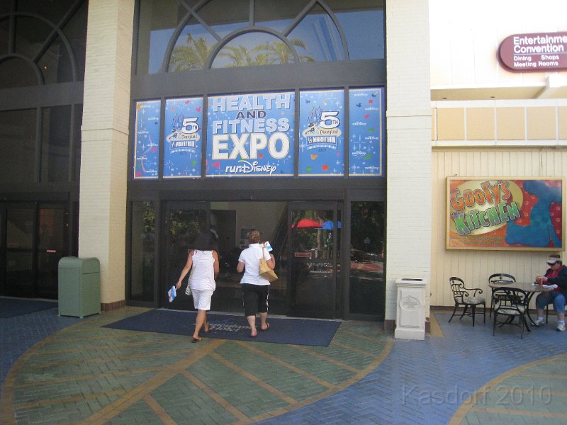 Disneyland 2010 HM Expo 0110.JPG - Into the Health and Fitness Expo. OH, wait this ISN'T the entrance... regardless of what the sign says.